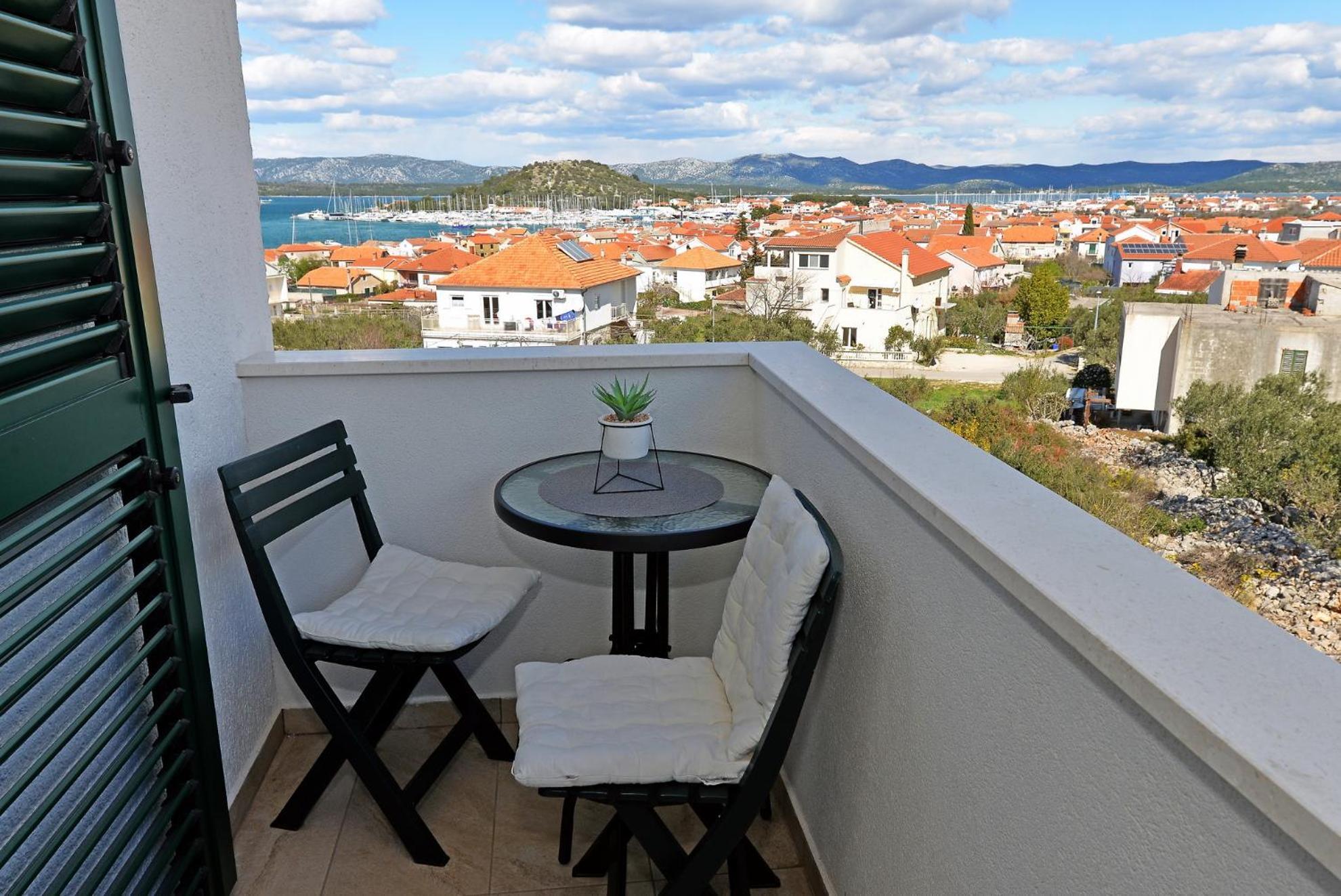Apartments Kostelic Murter Exterior photo